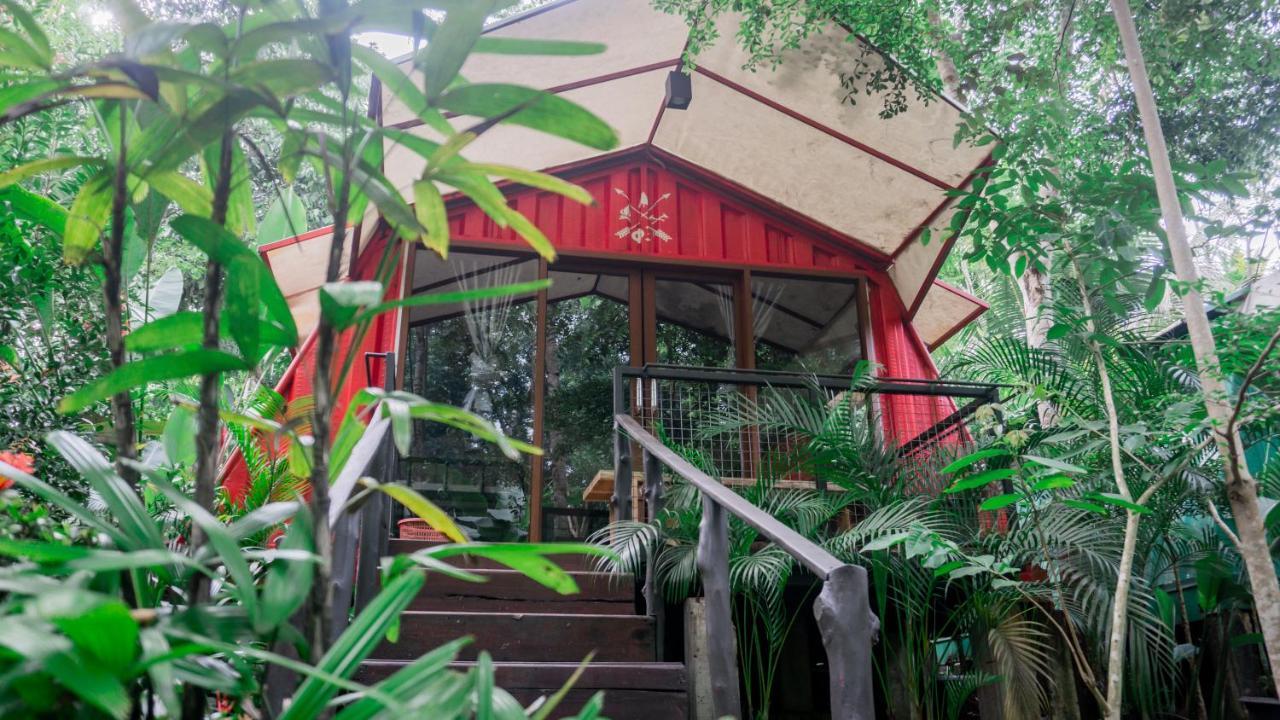 Hau Eco Lodges Citumang Pangandaran Exteriör bild