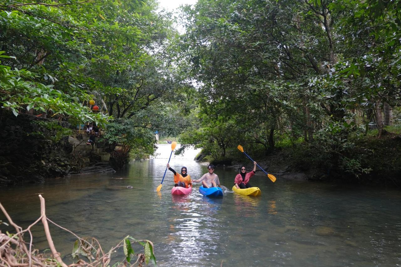 Hau Eco Lodges Citumang Pangandaran Exteriör bild
