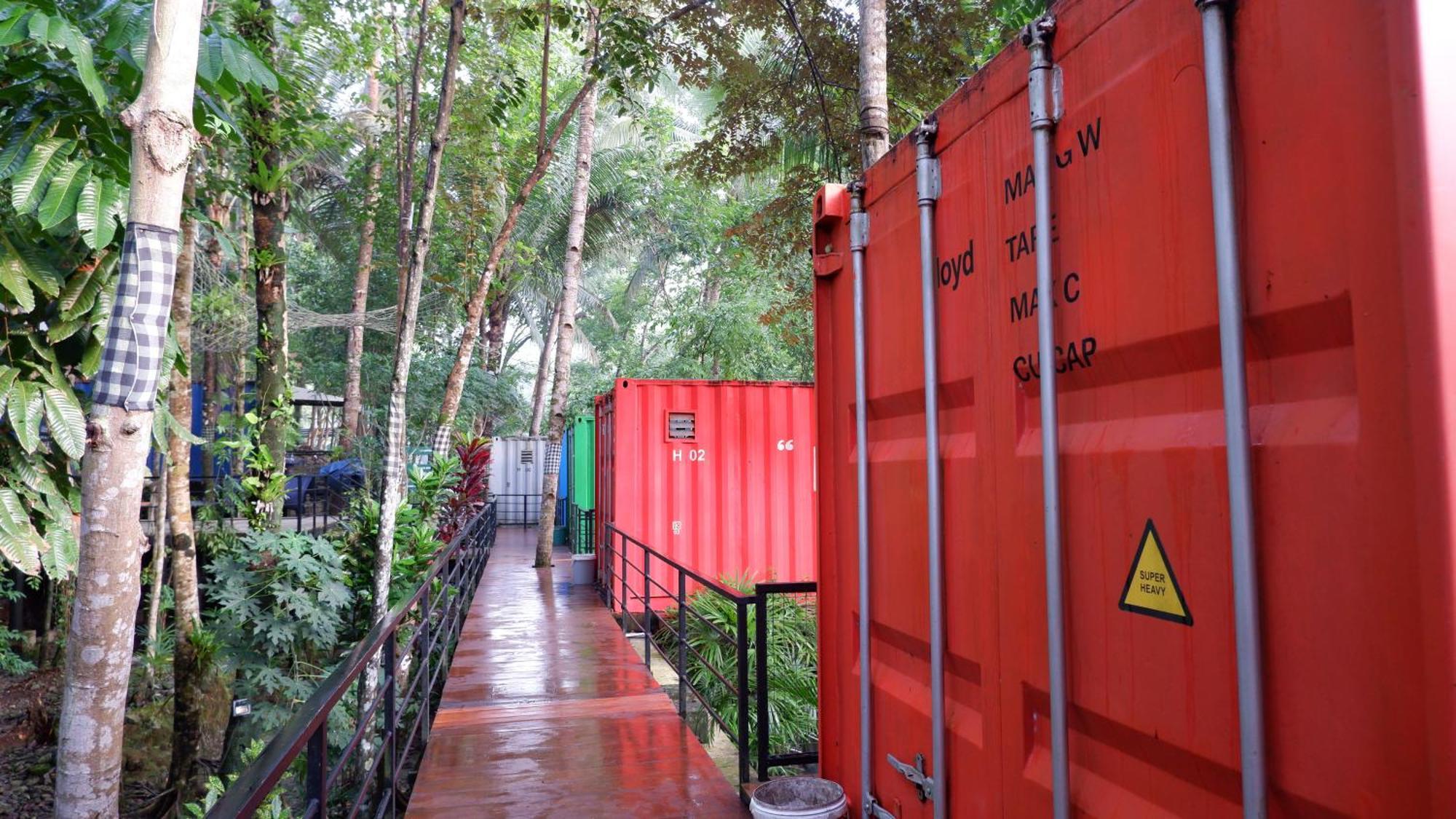 Hau Eco Lodges Citumang Pangandaran Exteriör bild